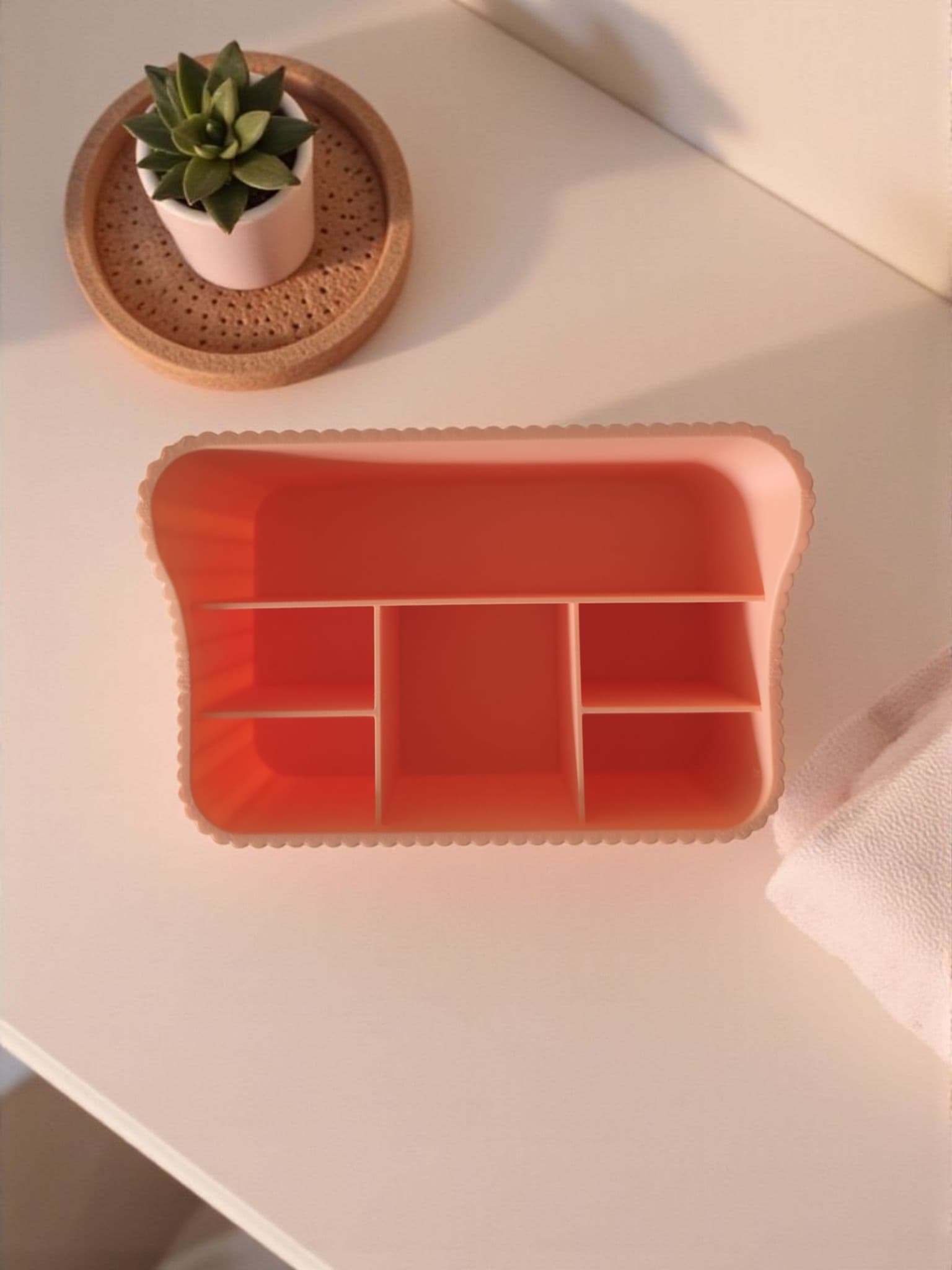 Organizador de maquillaje acanalado con seis compartimentos